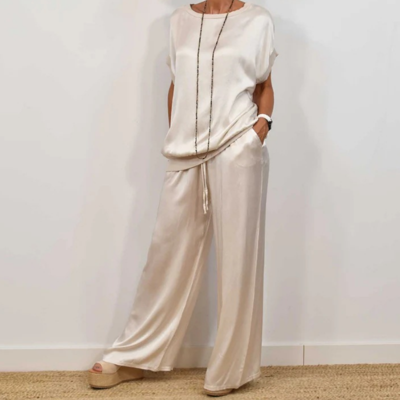 Rita™ Elegant Two-Piece Set | Flowing Blouse and Wide-Leg Pants